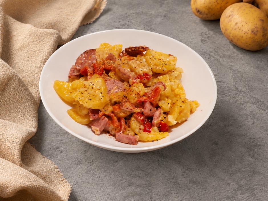 Erdäpfelgröstl mit Wurst