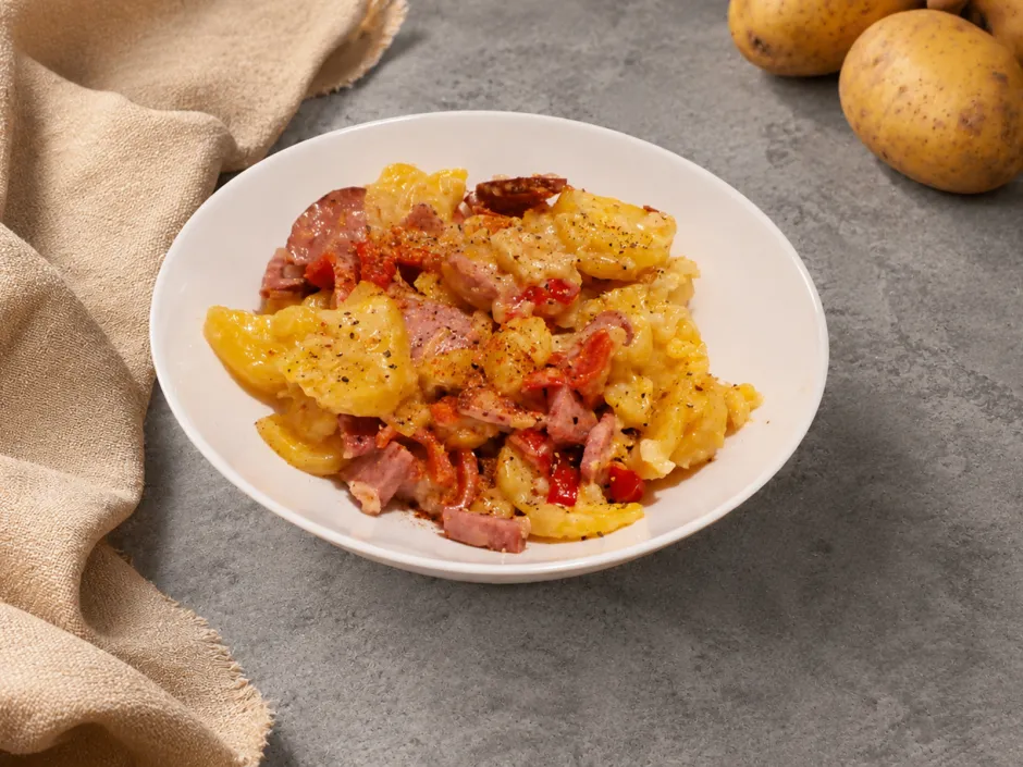 Erd&auml;pfelgr&ouml;stl mit Wurst