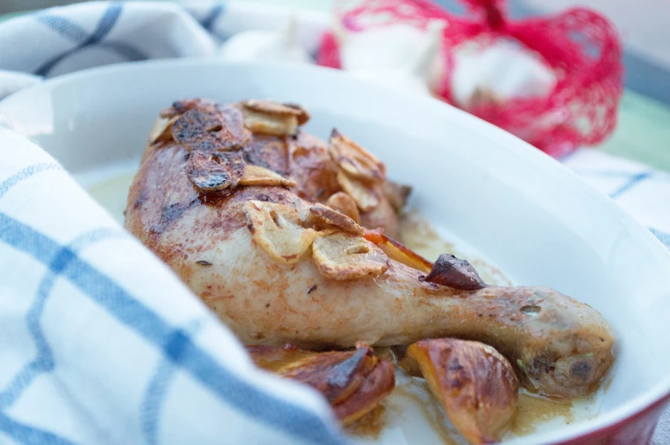 H&uuml;hnerkeulen mit Knoblauch