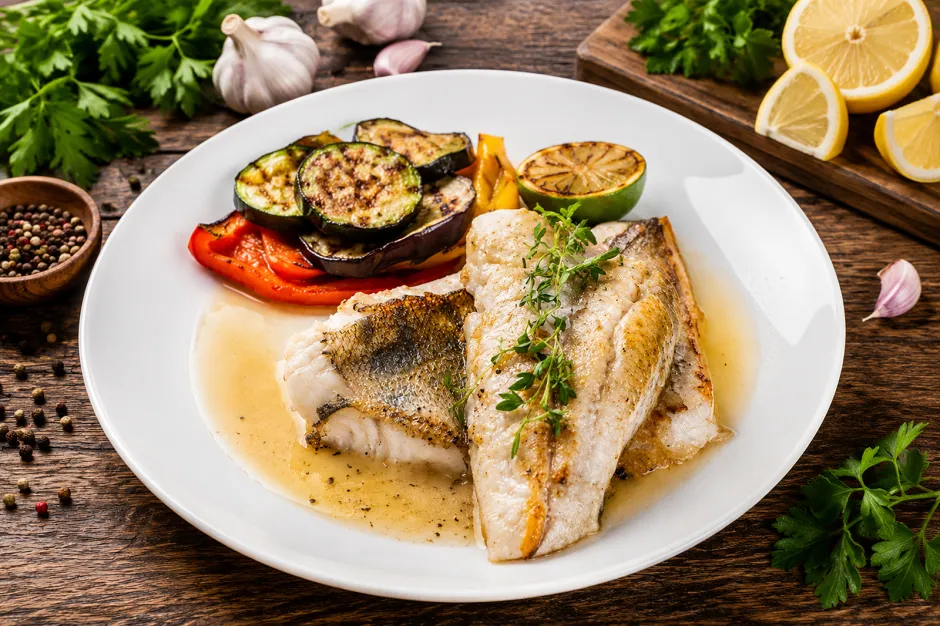 Gebratener Zander mit Knoblauch