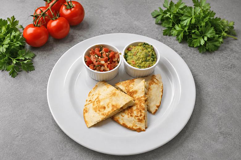 Huhn-Avocado-Quesadilla