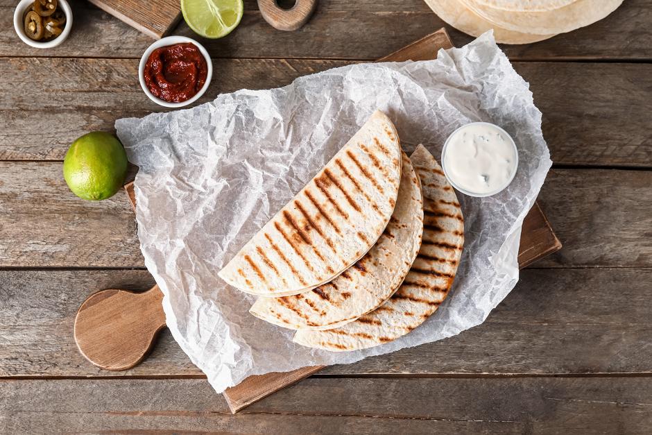 Chili Quesadillas mit Bohnenpaste
