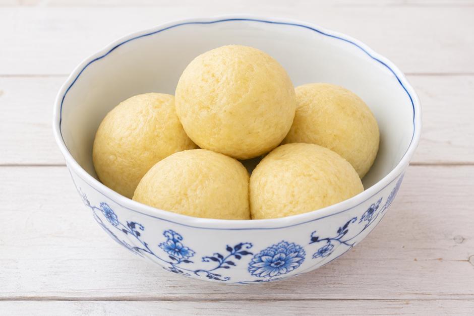 Omas Mehlknödel