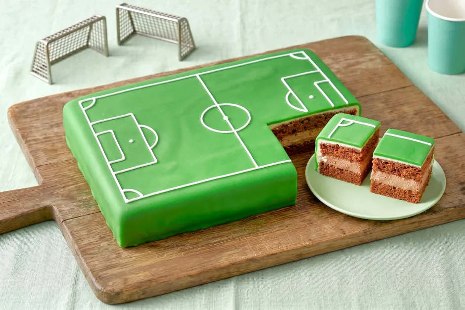 Fussballplatz Blechkuchen