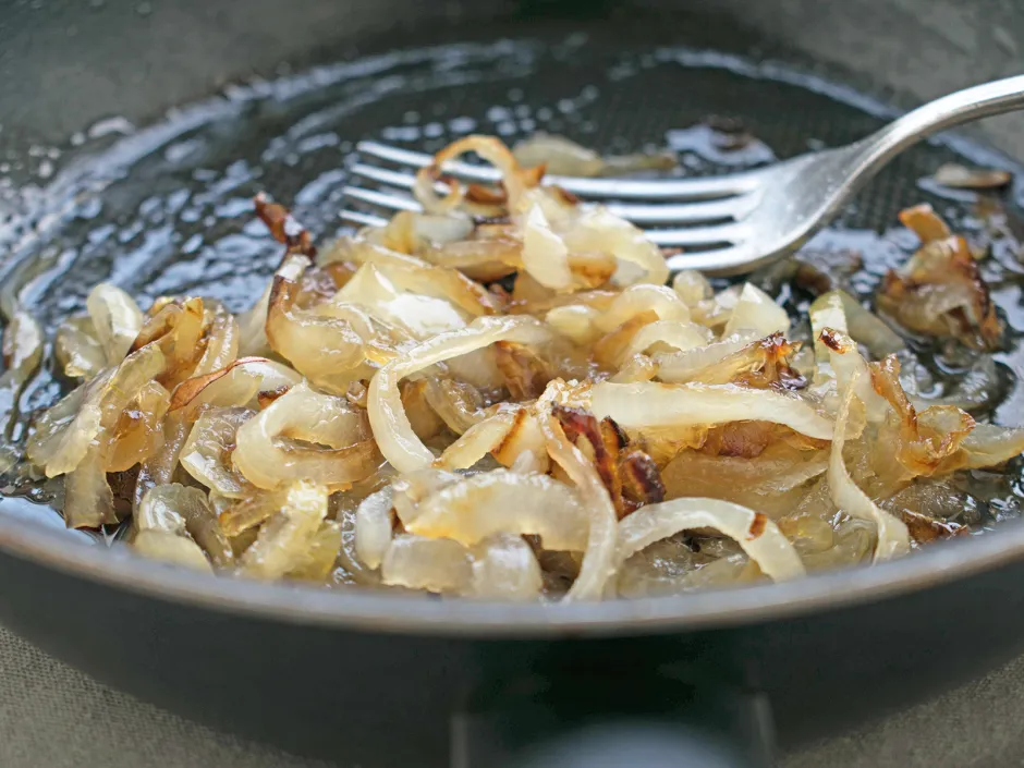 Zwiebel-Karamel-Sauce