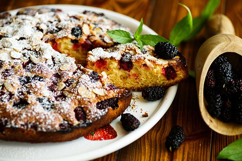 Maulbeerkuchen mit Mandeln