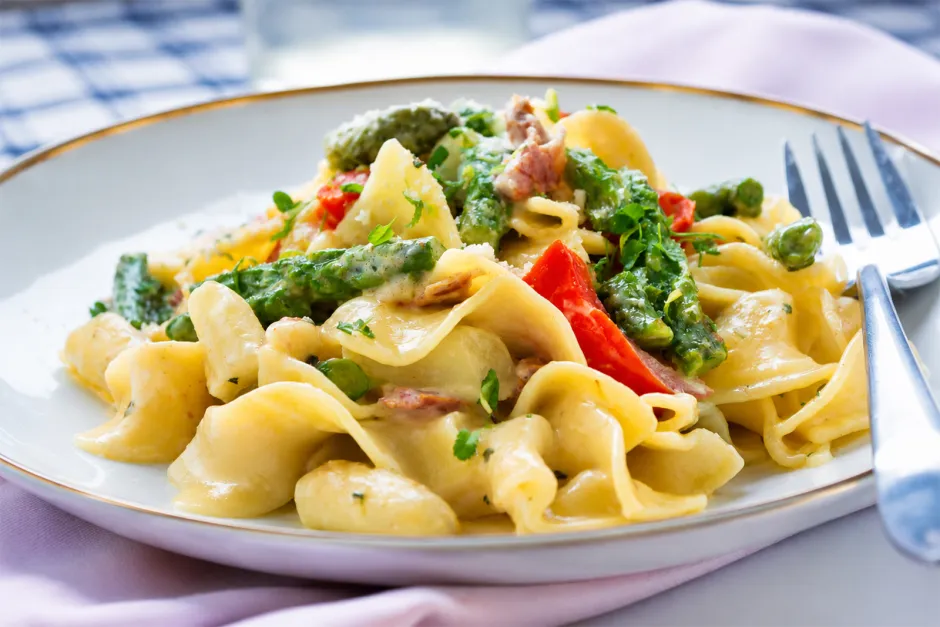Tomaten-Spargelpasta