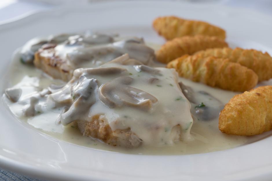 Schweinefilet mit Champignonsauce