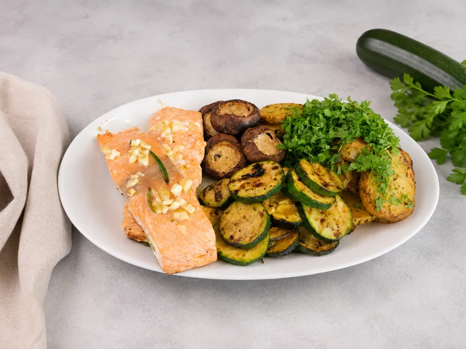 Lachs vom Grill mit Grillgemüse