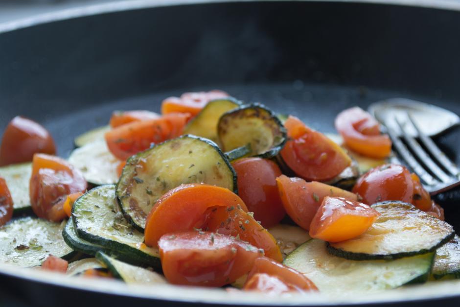 Zucchini-Tomaten-Gemüse