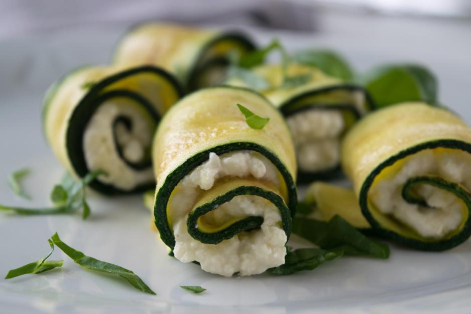 Zucchini-Gorgonzola Röllchen