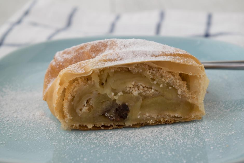 Traubenstrudel mit Rum