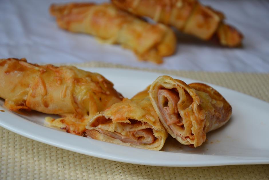 Überbackene Pizzastangerl