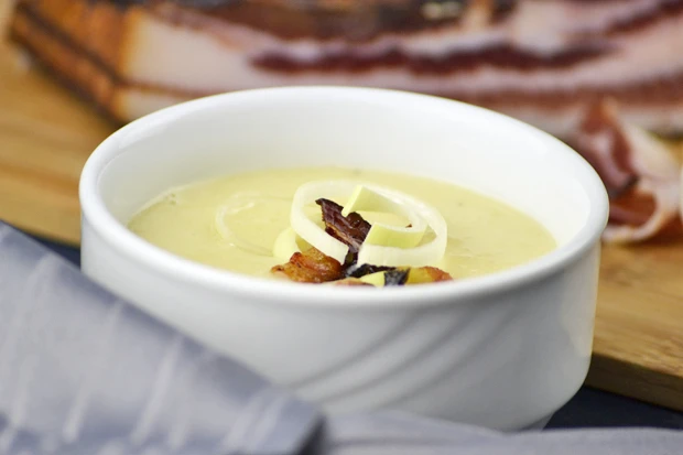Lauchcremesuppe mit Speck