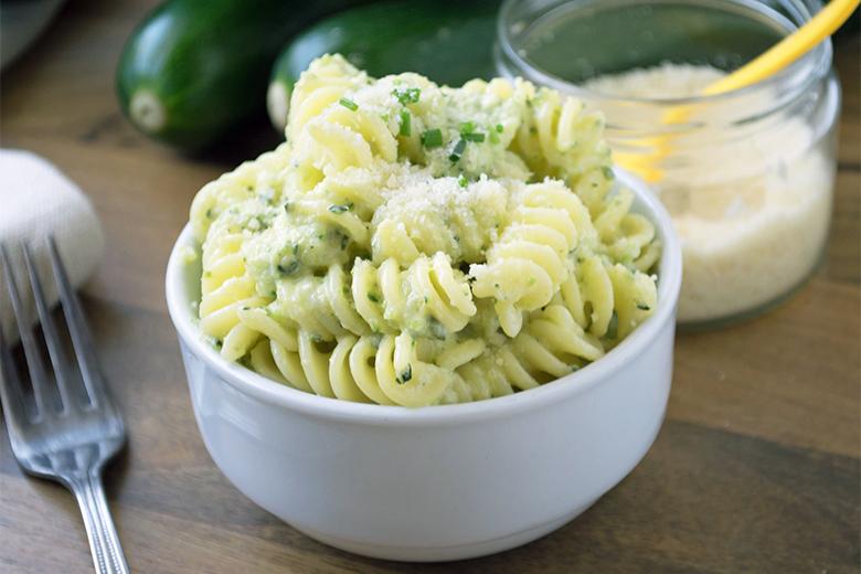 Nudeln mit Zucchinisauce
