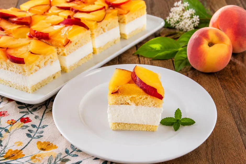 Obstschnitten mit Topfencreme