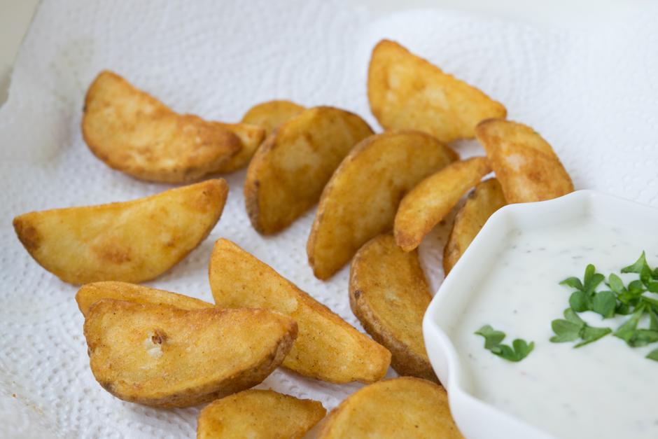 Kartoffel-Wedges mit Dip