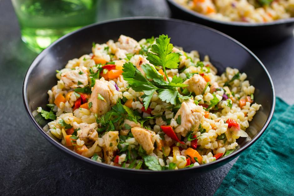 Warmer Gerstensalat mit Huhn
