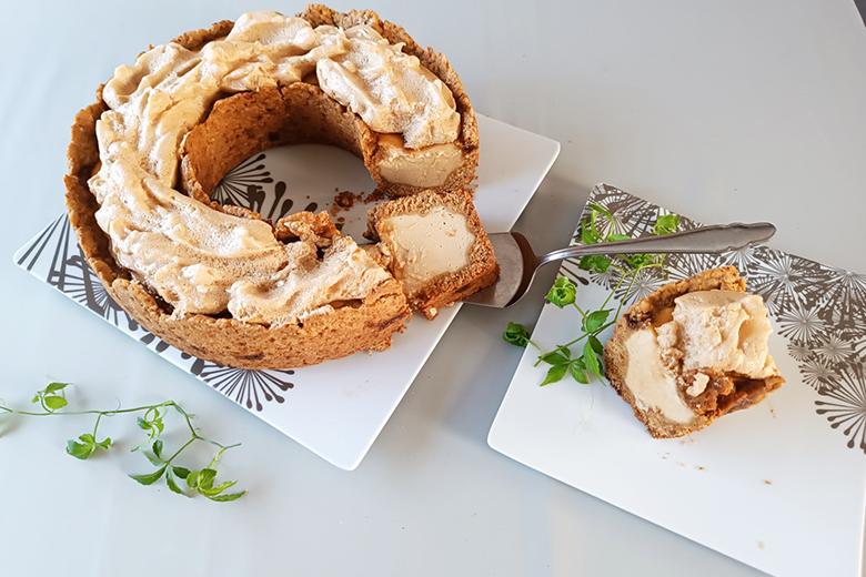 Baiserhauben-Kuchen mit Topfenfülle