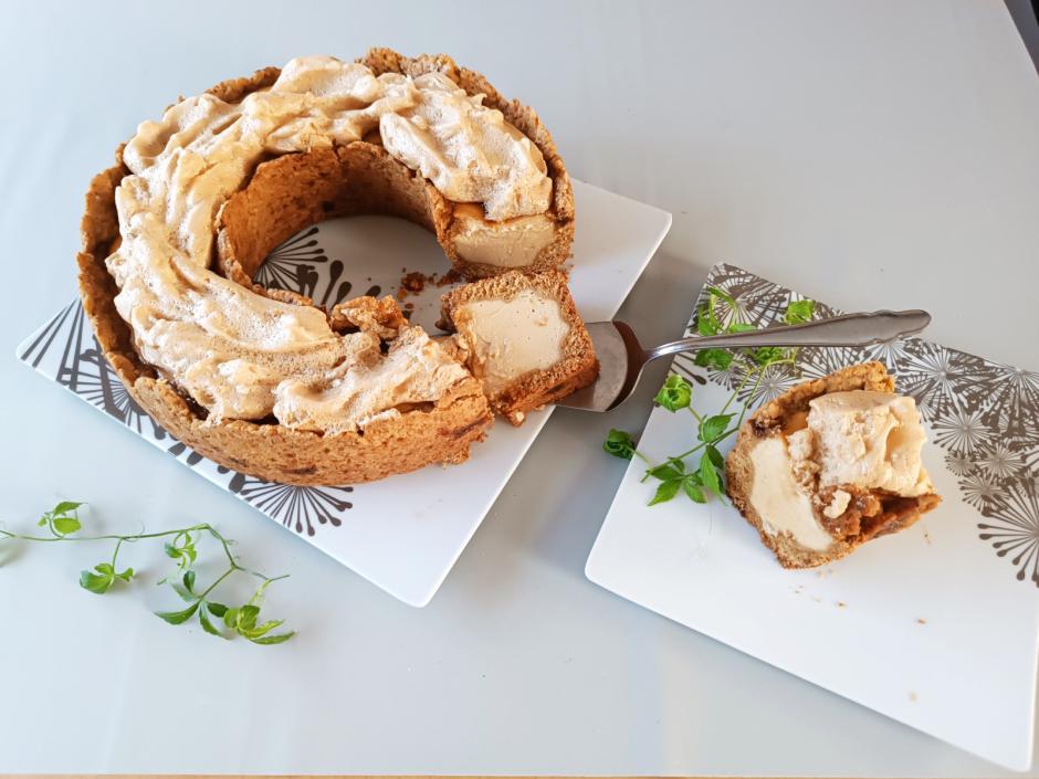 Baiserhauben-Kuchen mit Topfenfülle