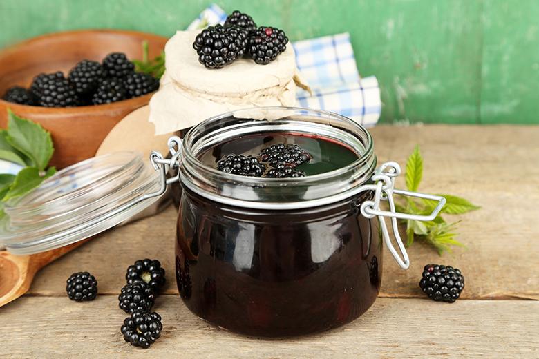 Passierte Brombeermarmelade