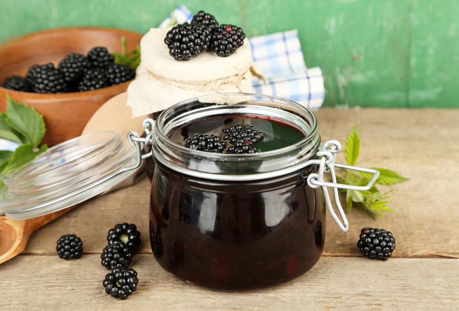 Passierte Brombeermarmelade