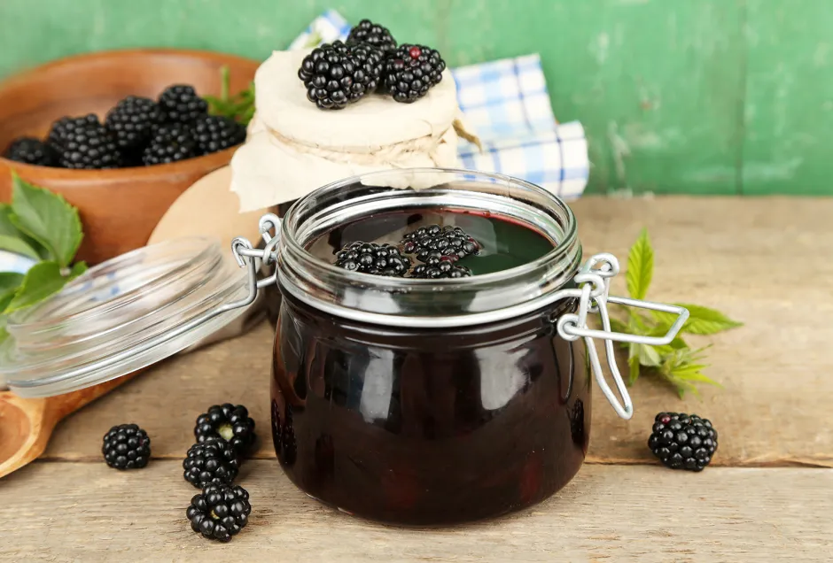 Passierte Brombeermarmelade