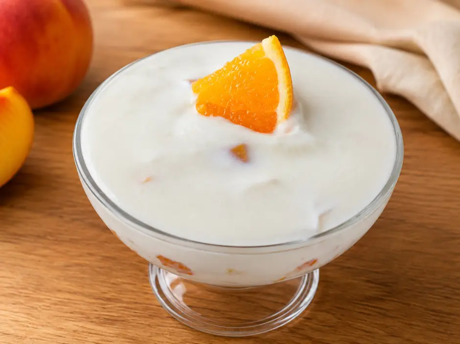 Pfirsich-Joghurt-Dessert im Glas