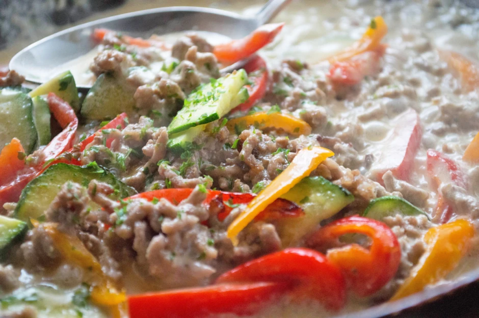 Pfannengemüse mit faschiertem Rindfleisch