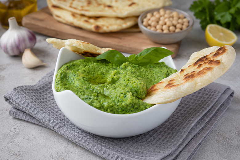 Grüner Hummus