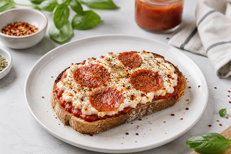 Hüttenkäse Pizza Brot