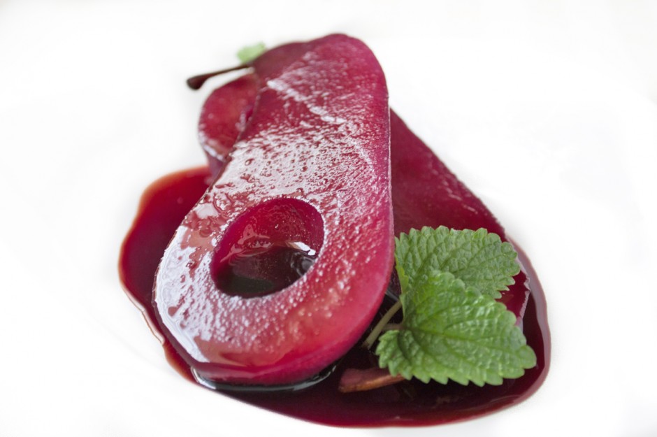 Birne in Rotwein