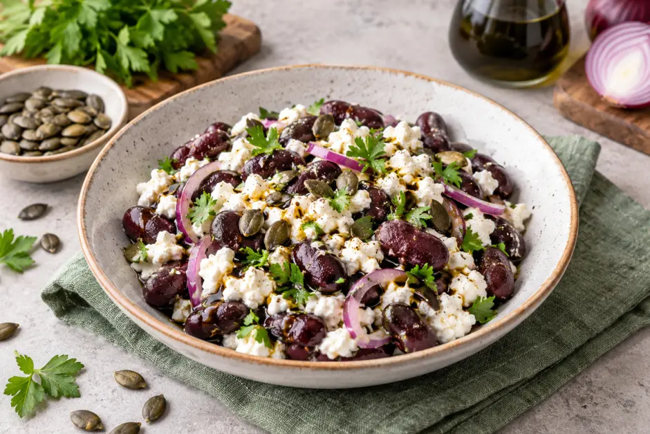 Käferbohnensalat mit Hüttenkäse