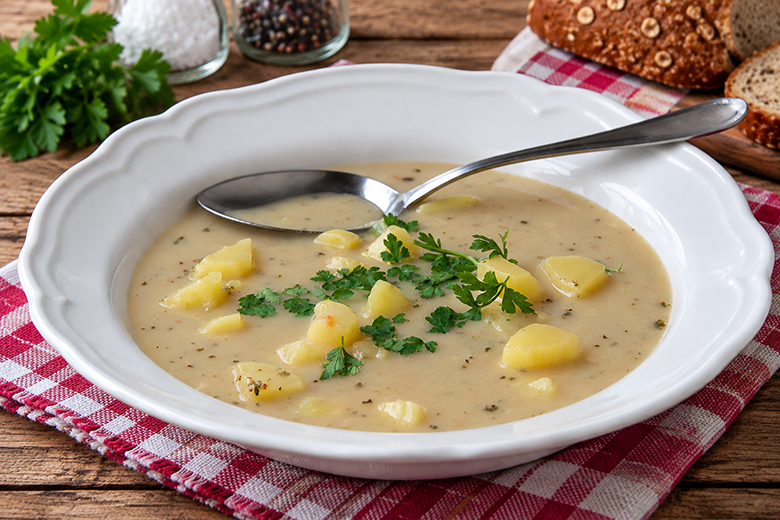 Erdäpfelsuppe