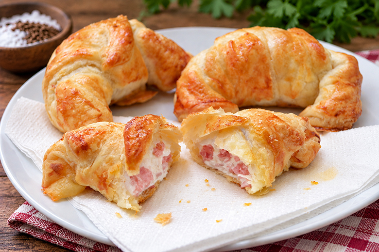 Blätterteig-Schinkenkipferl