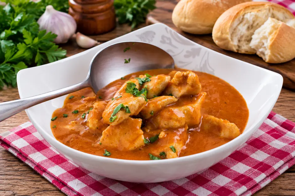 Hühnergulasch