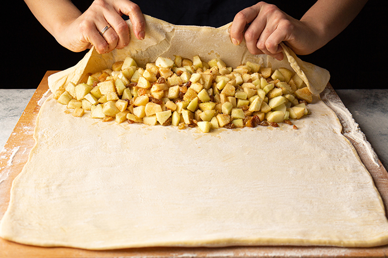 Ausgezogener Strudelteig