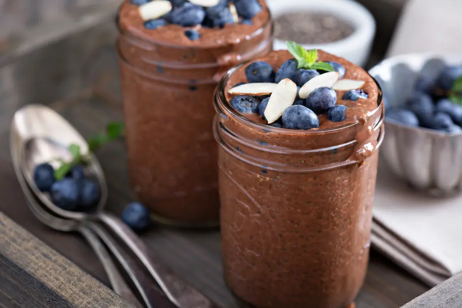Veganer Schokoladen-Chia-Pudding
