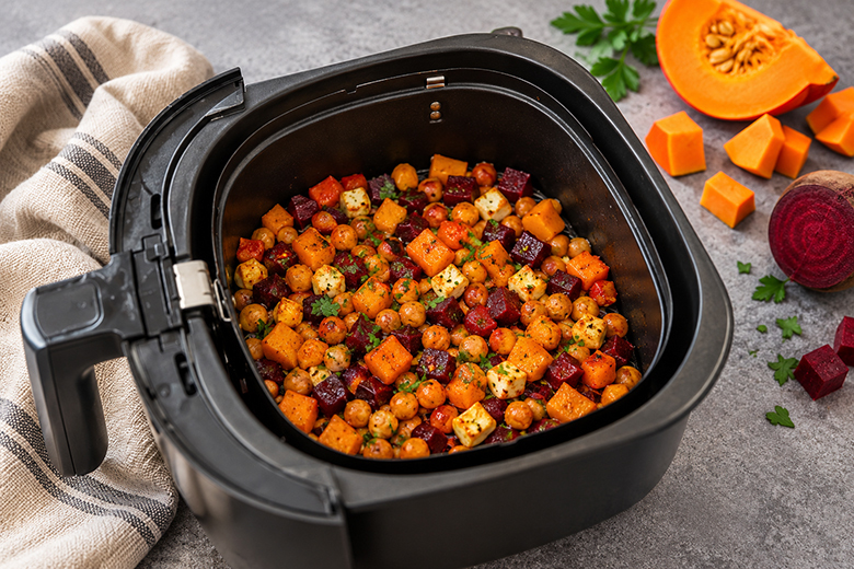 Herbstsalat mit Kürbis aus dem Airfryer