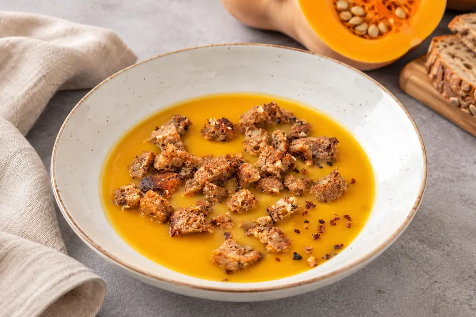 Kürbissuppe mit Mandelmilch