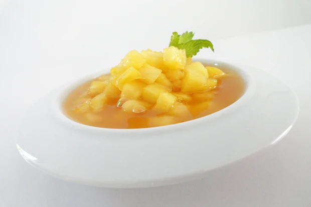Ananas-Weinsauce