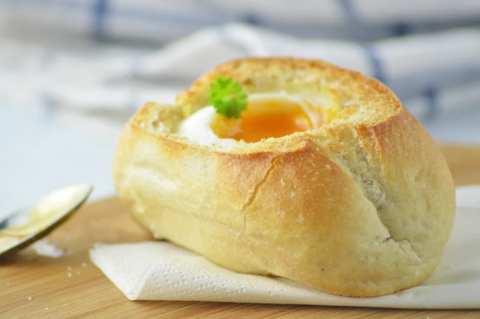 Ei im Brötchen
