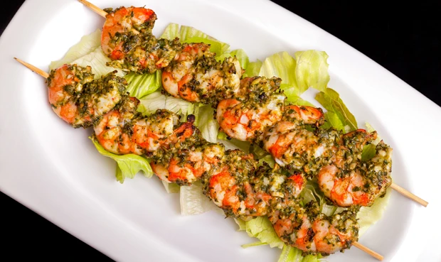 Gegrillte Garnelen mit Pesto