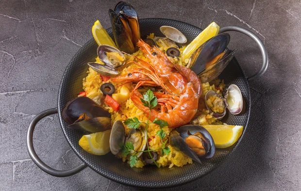 Paella mit Meeresfrüchten