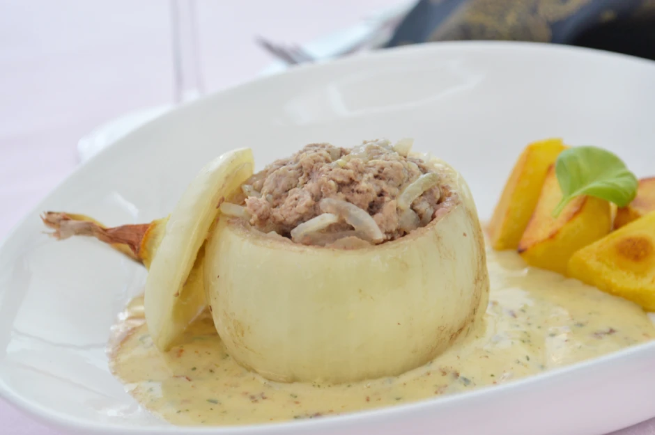 Gefüllte Zwiebel