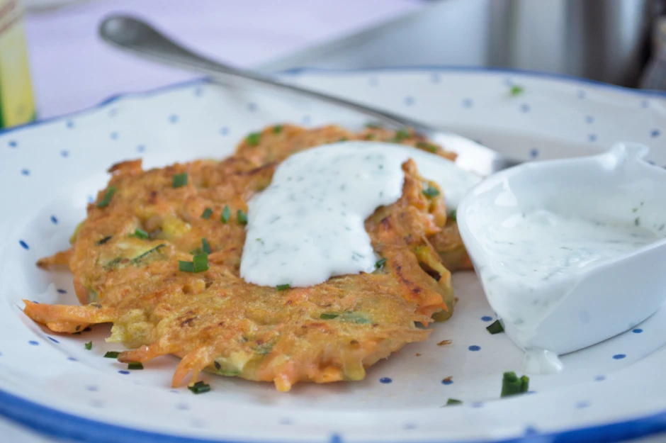 Zucchini-Möhrenpuffer
