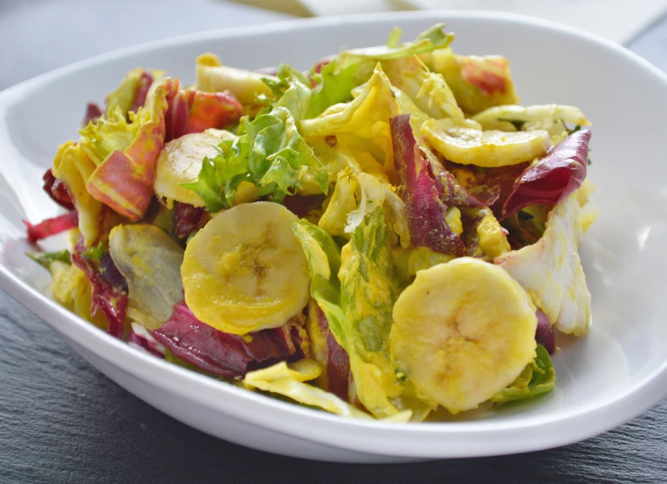 S&uuml;dafrikanischer Bananensalat mit Curry