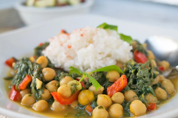 Indische Kichererbsen mit Blattspinat