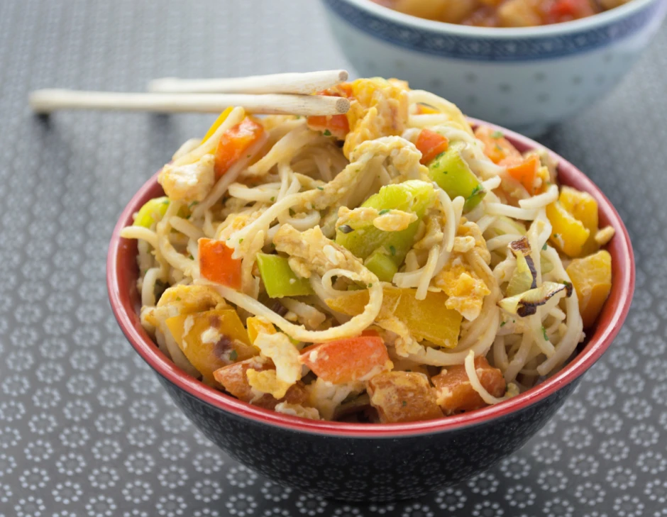 Chinesische Bratnudeln mit Ei