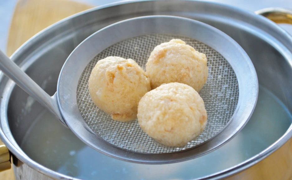 Br&ouml;selkn&ouml;del